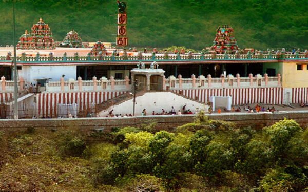 Aarupadai Veedu Tour Package - Image 7